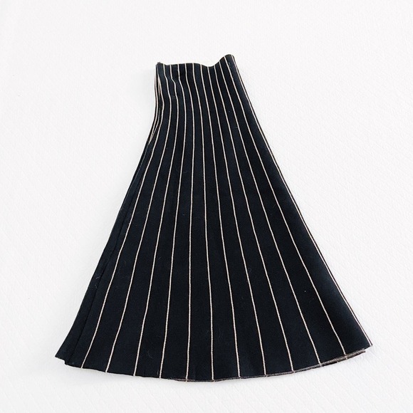 Max Studio White Striped Skater Circle Skirt SZM/L NWT - Picture 4 of 6